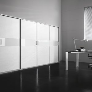 Armadio ante scorrevoli bianco opaco con inserti bianco lucido cm. 358x45,6 h196,5 - AM 16